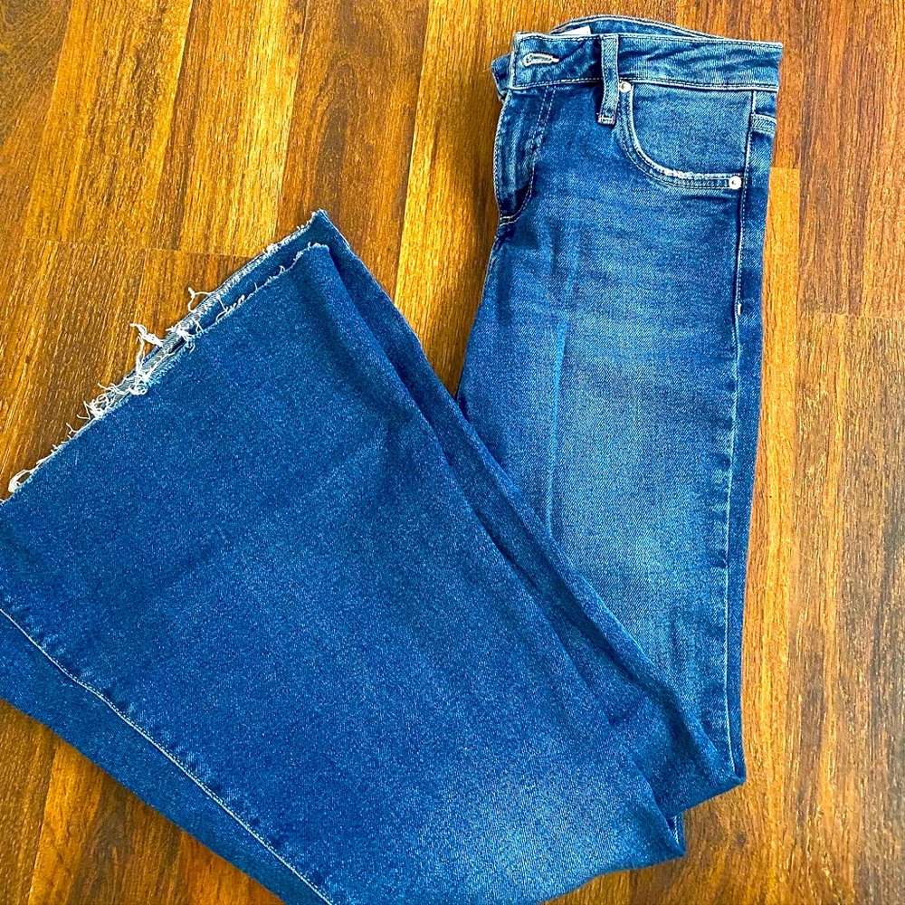Wide bell bottom jeans. Some of the cutest I’ve ever owned. High waisted.